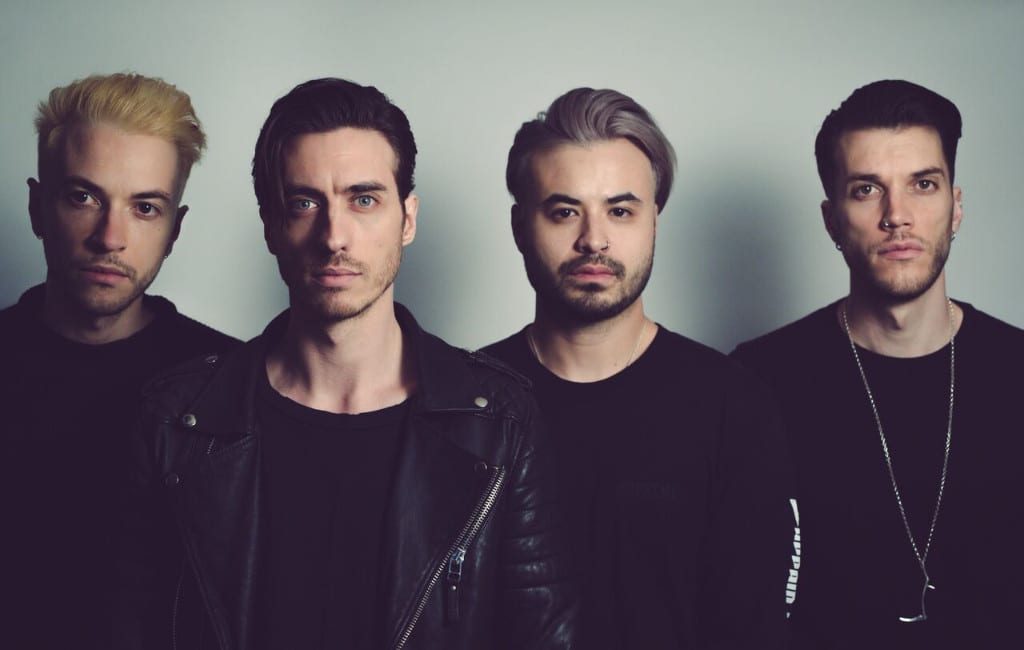 Young Guns. Mad World.