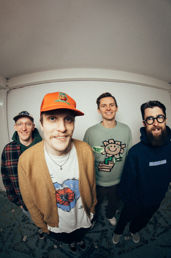 Nicht nett: Neck Deep