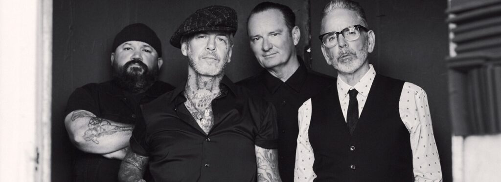 Aber jetzt: Social Distortion